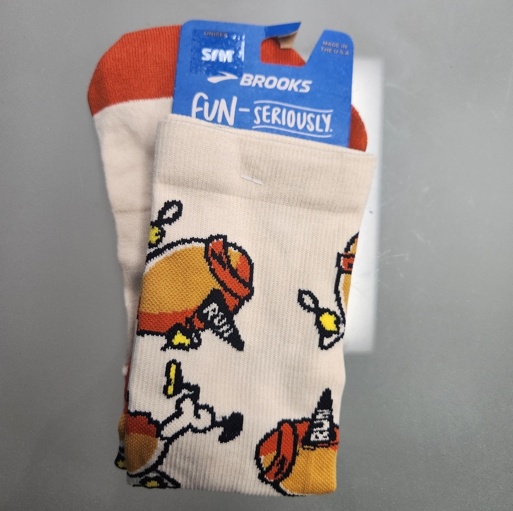 Brooks Crew Socks 1 Pair Size S/M